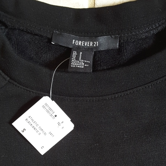 Forever 21 black cropped sweatshirt size Small - Picture 3 of 4